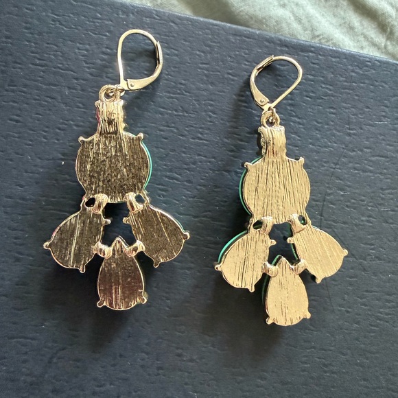 Banana Republic Gold-Tone Bright Green Teardrop Cluster Earrings - Picture 2 of 2